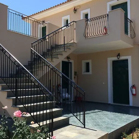 Koukounaries Daire Skala (Kefalonia)